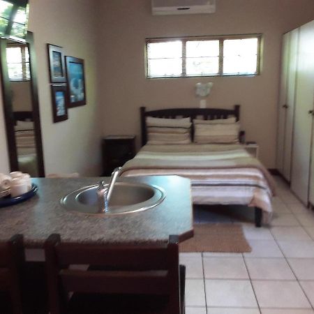 Citrusdal Guest Rooms Bagian luar foto